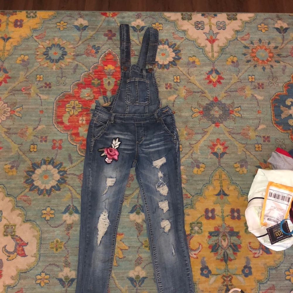 Distressed rose patch overalls